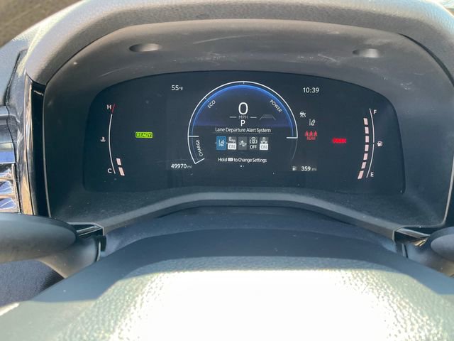 Used 2025 Toyota Camry LE image 9