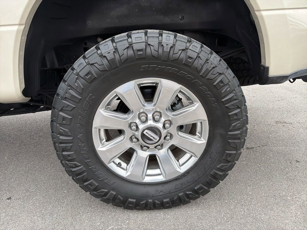 Used 2017 Ford F250 Platinum w/ Platinum Ultimate Package AWD/4WD image 13