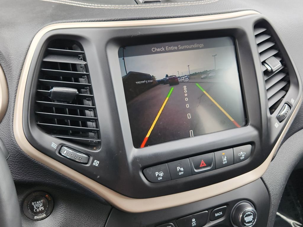 Used 2015 Jeep Cherokee Limited AWD/4WD image 9