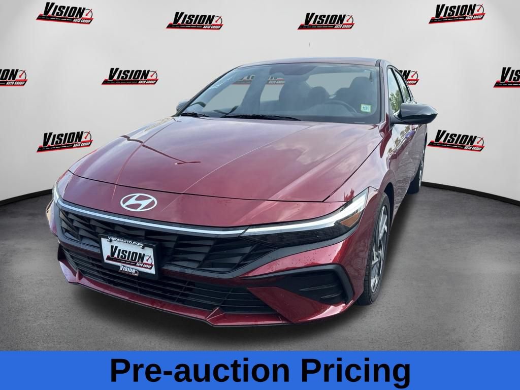 Certified 2025 Hyundai Elantra Sport w/ Cargo Package
