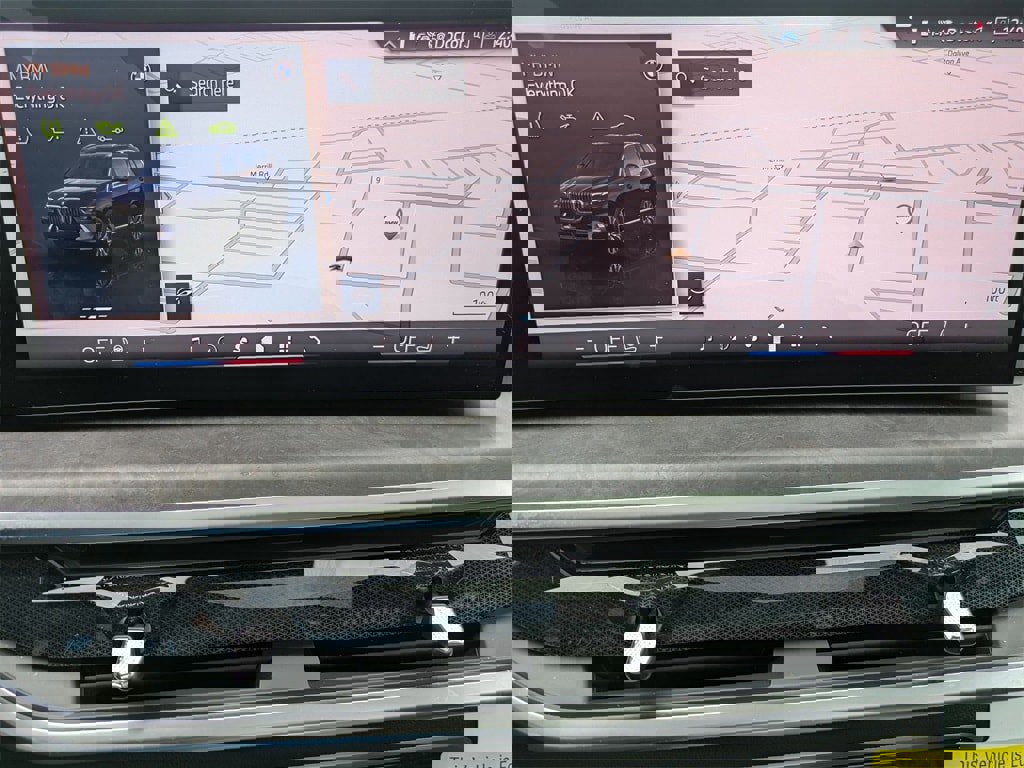 New 2025 BMW X7 xDrive40i w/ Premium Package image 21