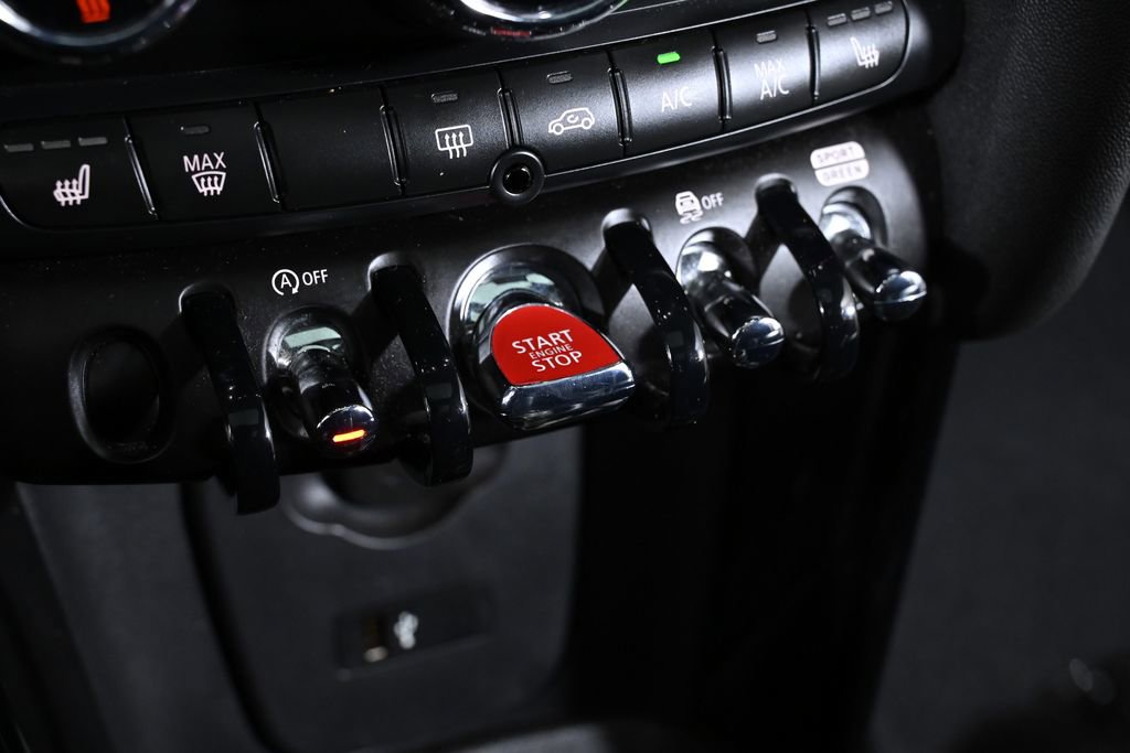 Used 2019 MINI Cooper S w/ Premium Package image 18