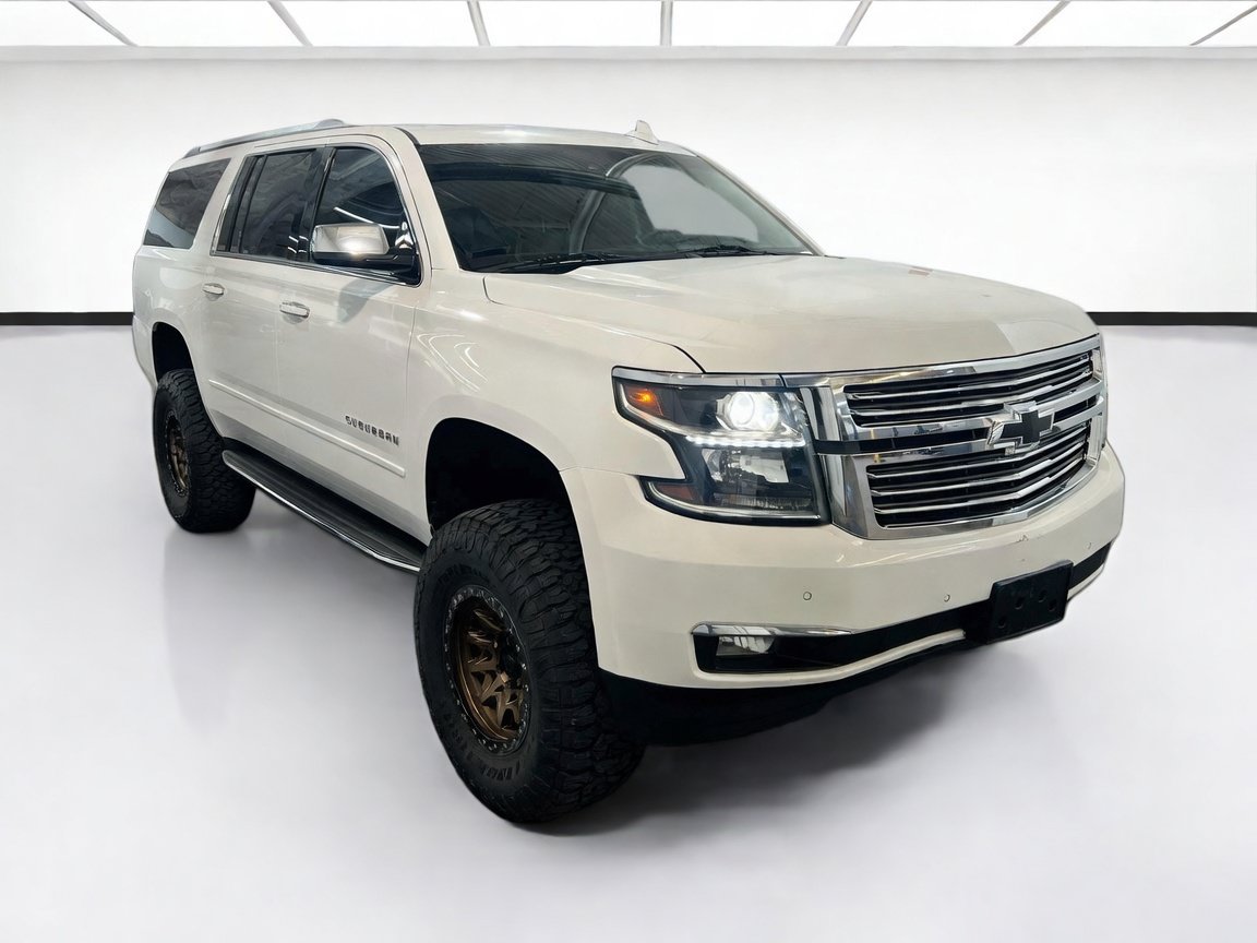 Used 2017 Chevrolet Suburban Premier AWD/4WD image 3