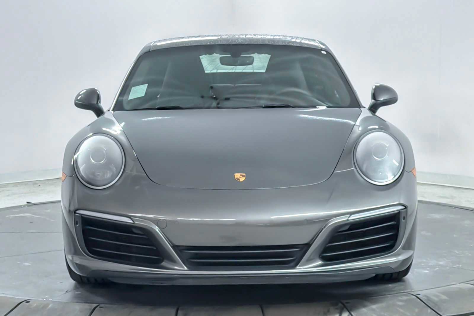 Used 2018 Porsche 911 Carrera image 10