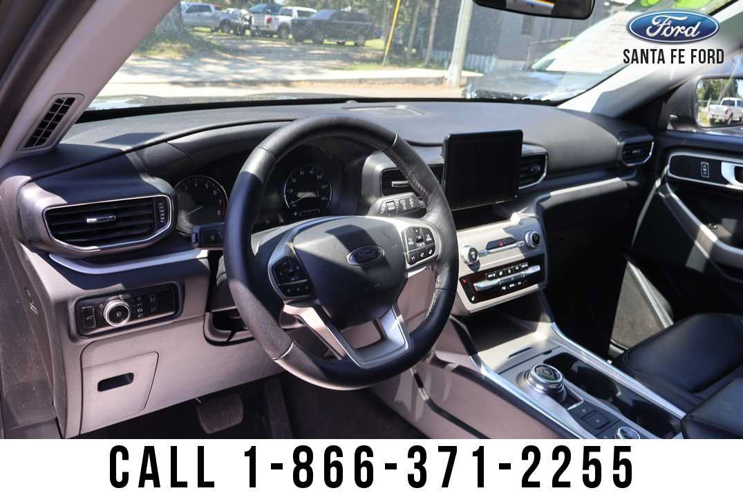 New 2024 Ford Explorer XLT w/ Equipment Group 202A AWD/4WD image 19