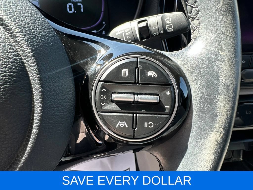 Used 2025 Kia Soul EX FWD image 12