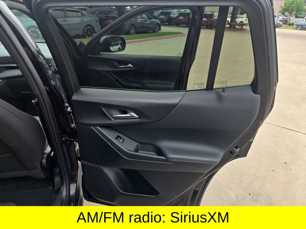 Used 2025 Chevrolet Equinox LT FWD image 19