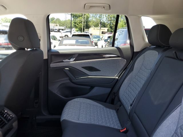 Certified 2025 Volkswagen Tiguan S FWD image 10