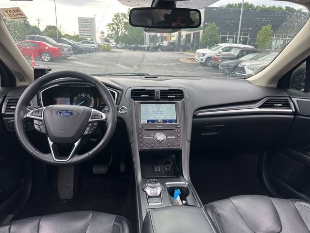 Used 2020 Ford Fusion Titanium AWD/4WD image 20