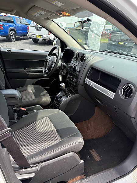 Used 2014 Jeep Compass Sport w/ Power Value Group FWD image 6