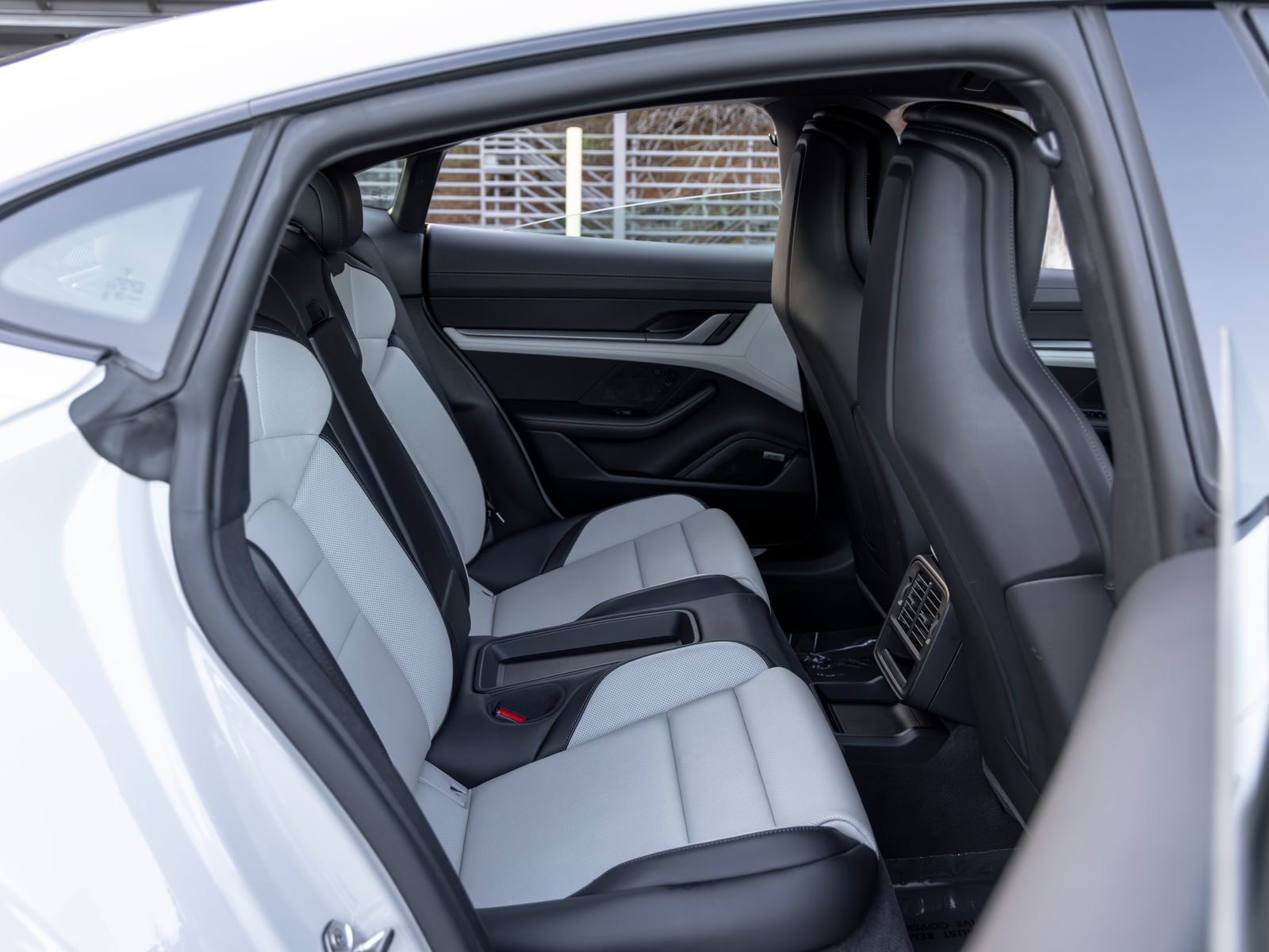 Certified 2025 Porsche Taycan AWD/4WD image 46