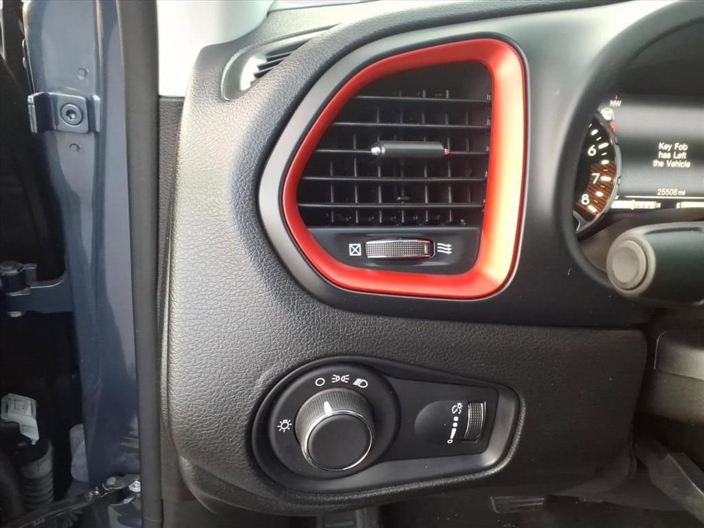 Used 2023 Jeep Renegade Trailhawk image 22