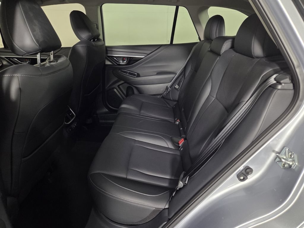 Used 2022 Subaru Outback Limited AWD/4WD image 22