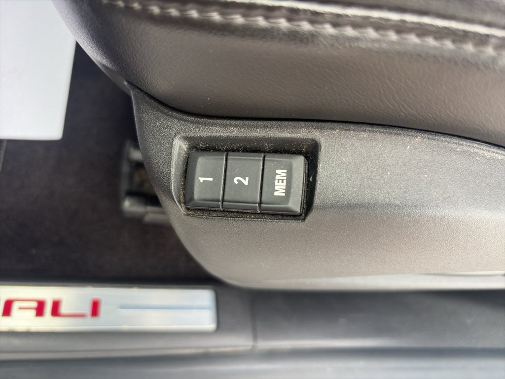 Used 2016 GMC Terrain Denali AWD/4WD image 14