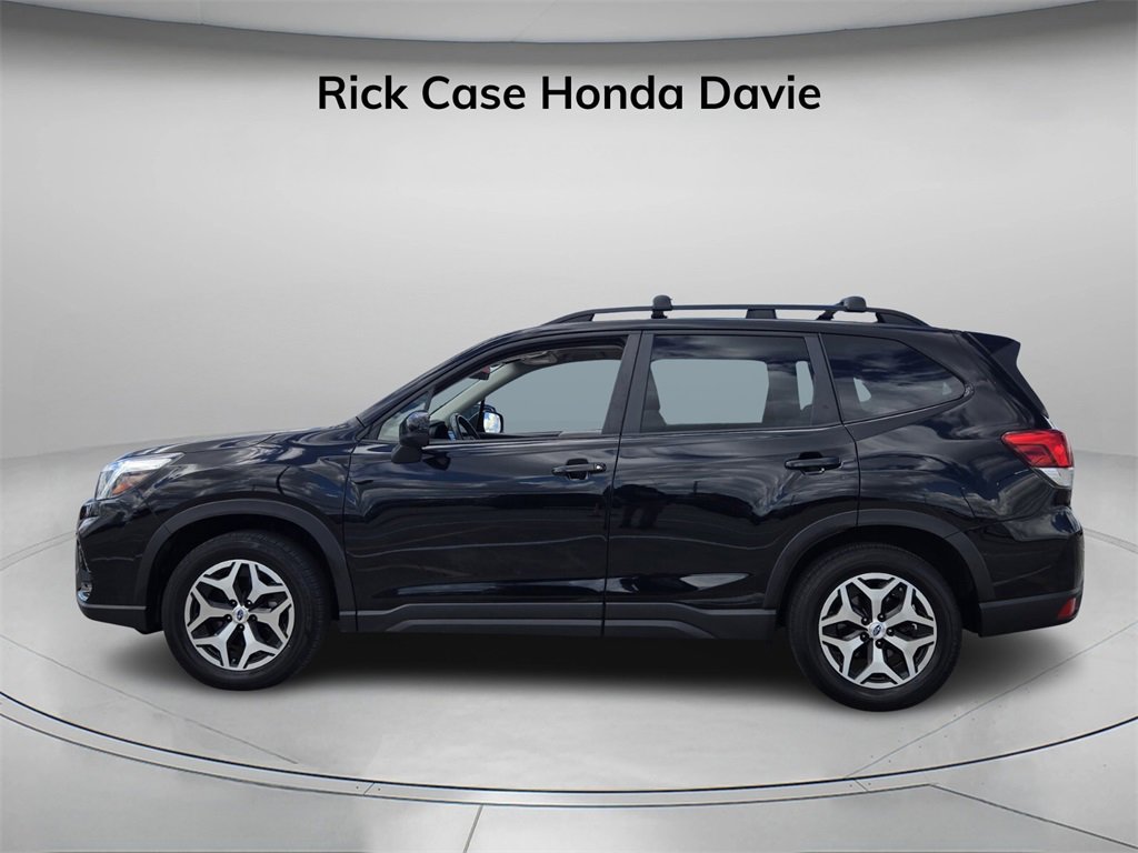 Used 2020 Subaru Forester Premium image 4