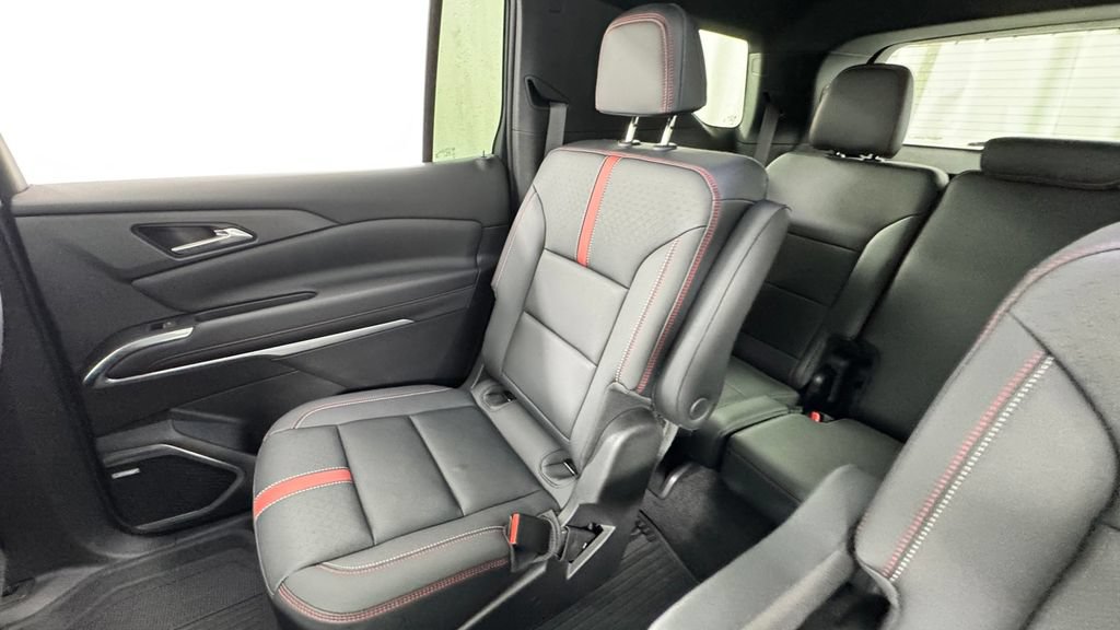 Used 2024 Chevrolet Traverse RS w/ LPO, Floor Liner Package AWD/4WD image 14