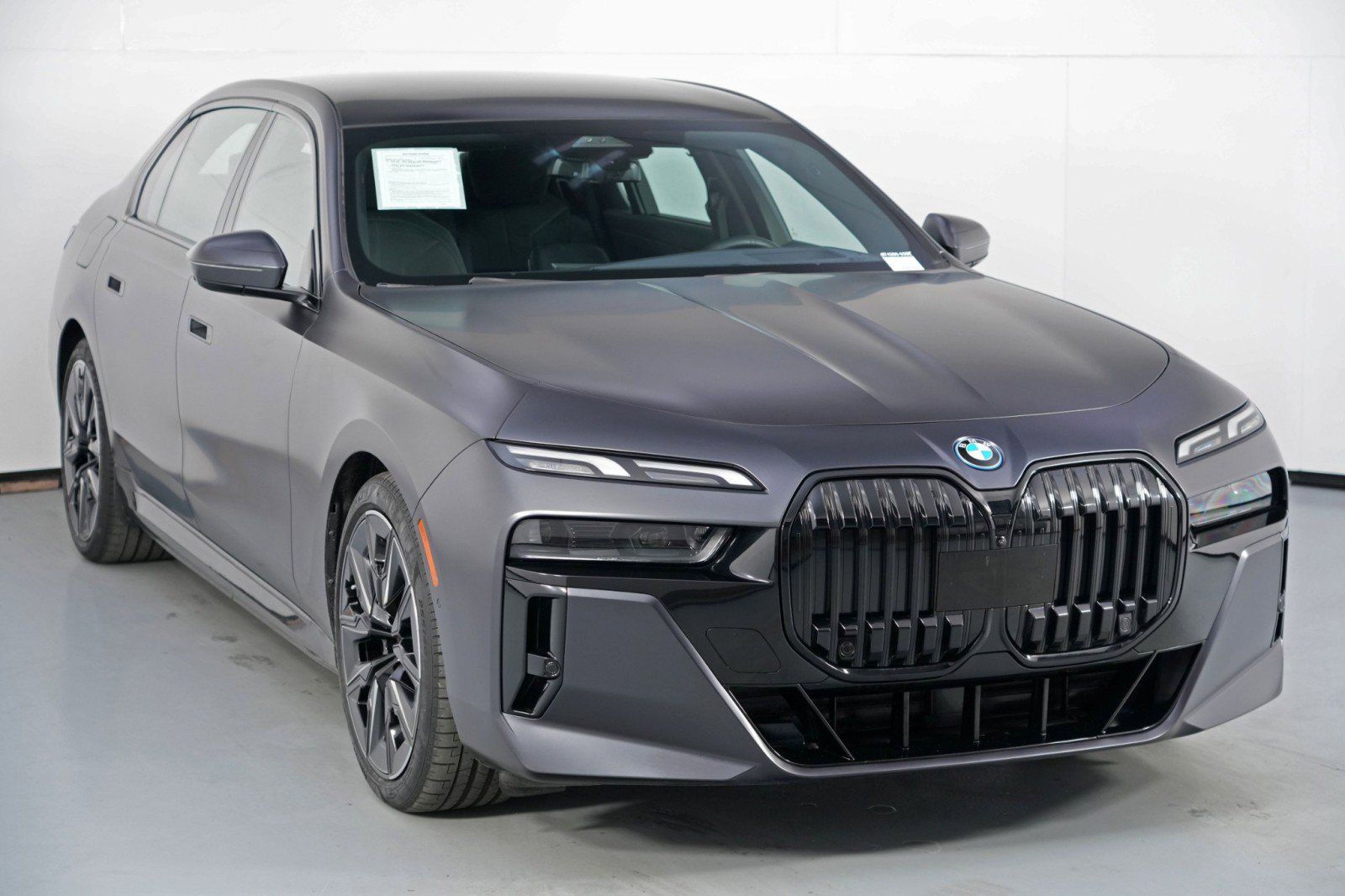 Used 2023 BMW i7 xDrive60 w/ Parking Assistance Package image 66