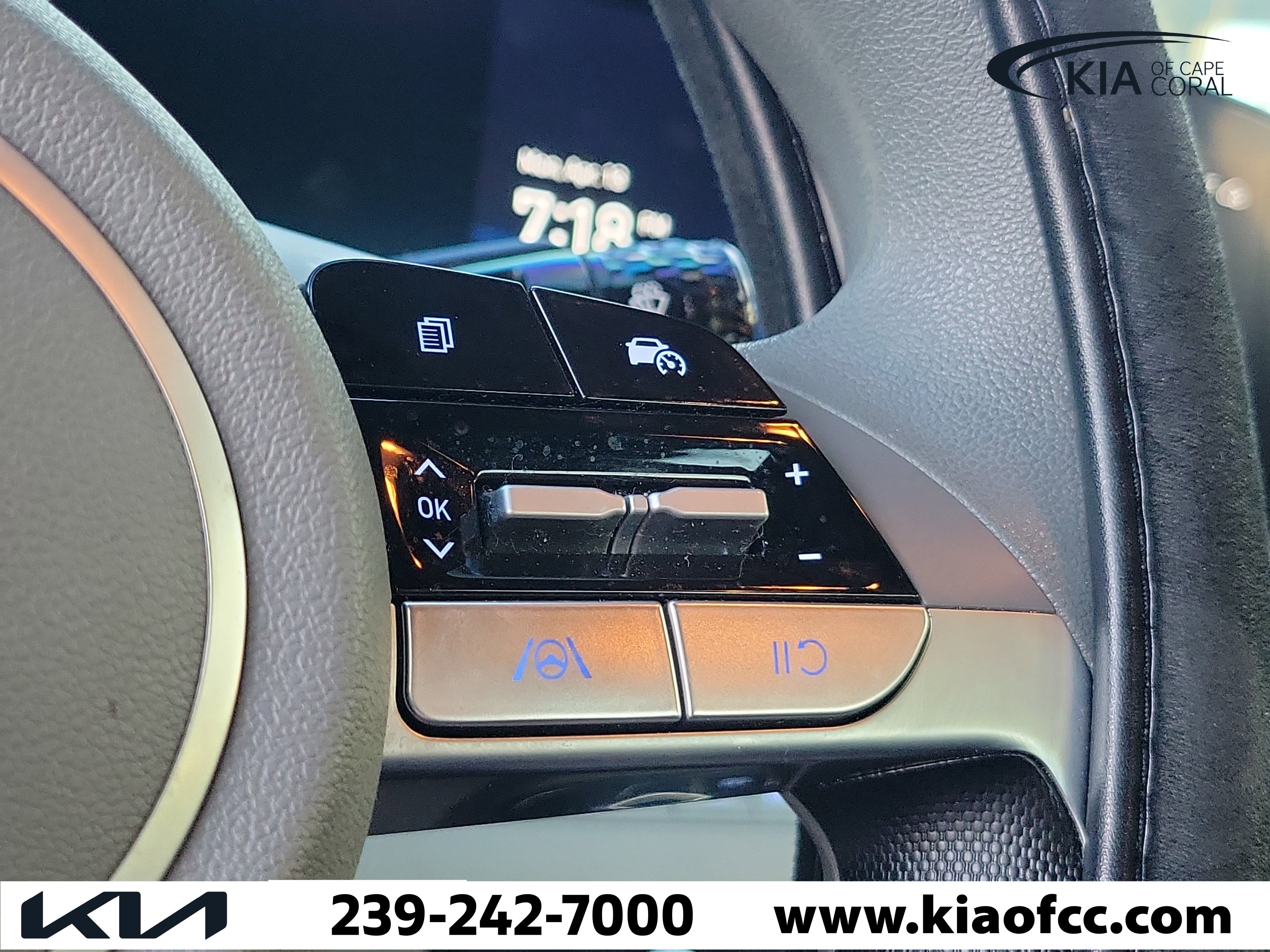 Used 2024 Hyundai Elantra SEL image 28