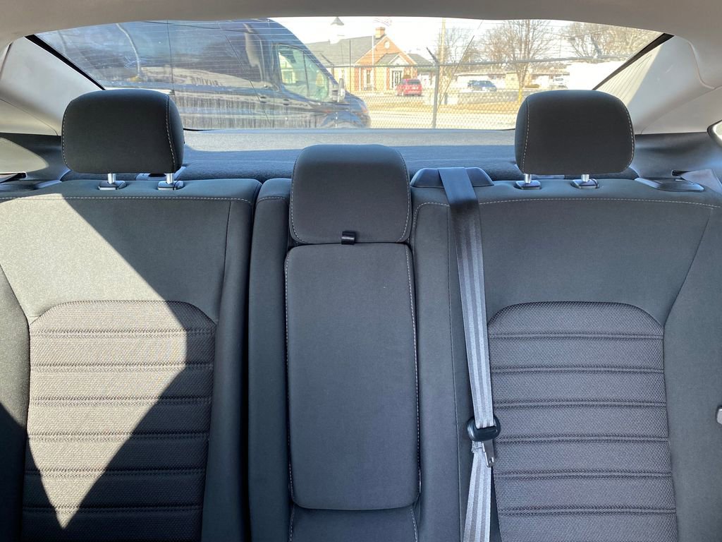 Used 2020 Ford Fusion SE image 26