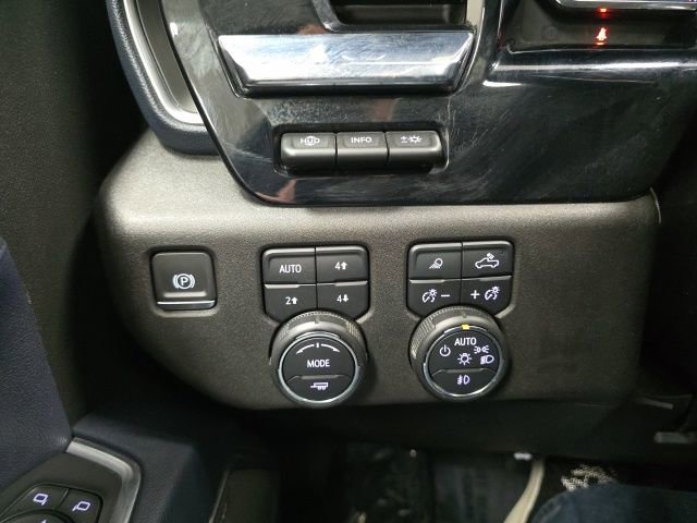 Certified 2024 Chevrolet Silverado 3500 High Country w/ High Country Premium Package image 19