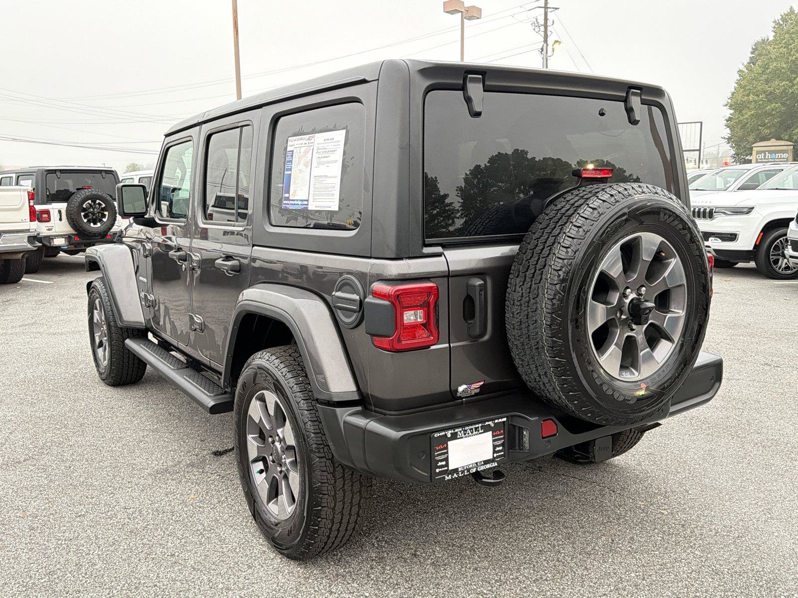 Used 2021 Jeep Wrangler Unlimited Sahara w/ Uconnect 4C Nav & Sound Group AWD/4WD image 7