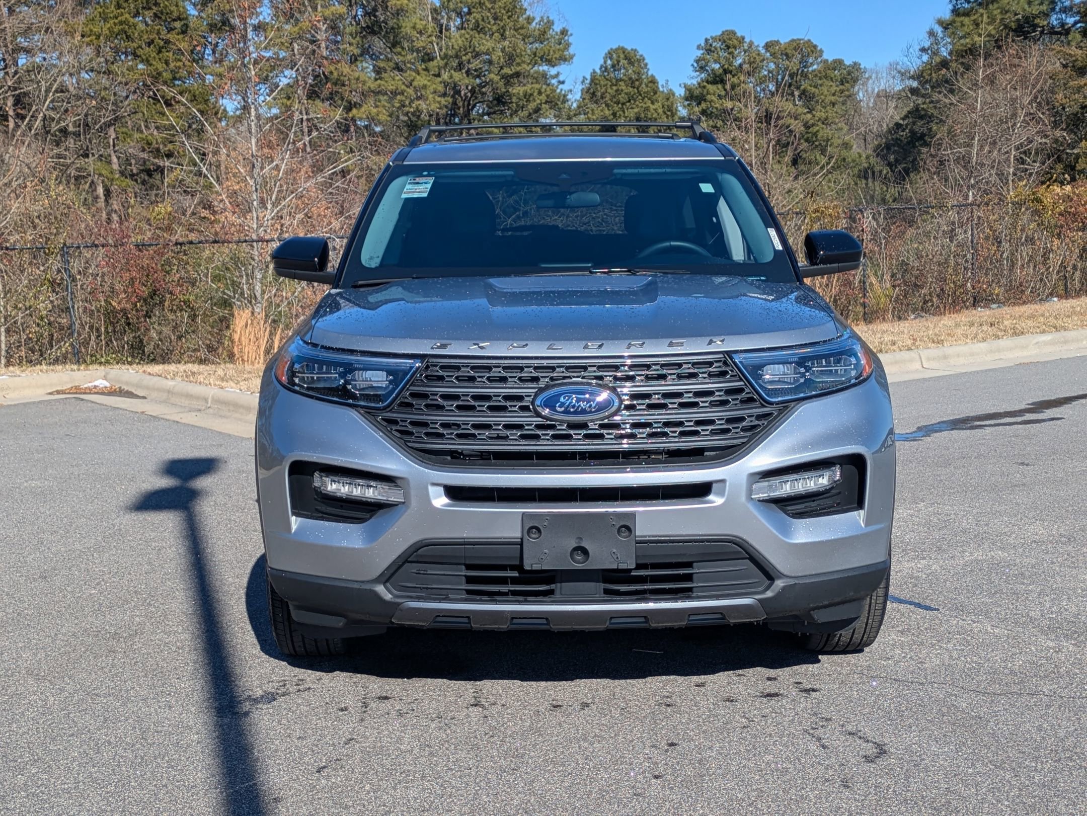 Used 2023 Ford Explorer XLT w/ Equipment Group 202A image 2