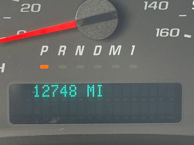 Used 2024 Chevrolet Express 2500 w/ Driver Convenience Package image 18