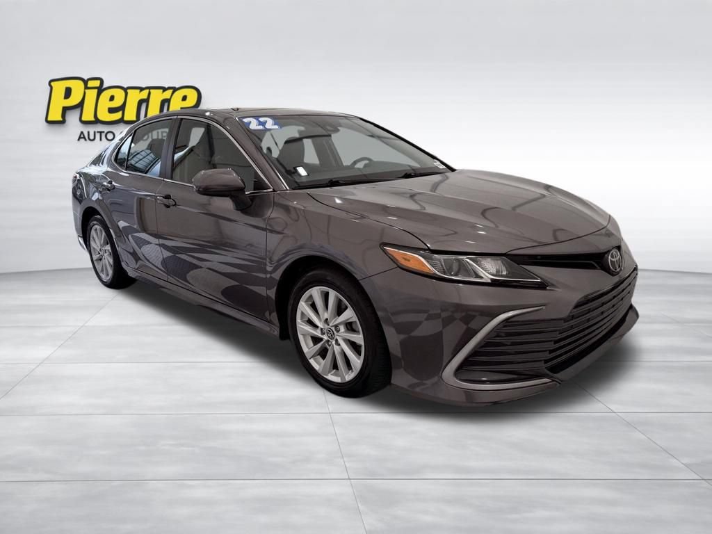 Used 2022 Toyota Camry LE FWD image 6