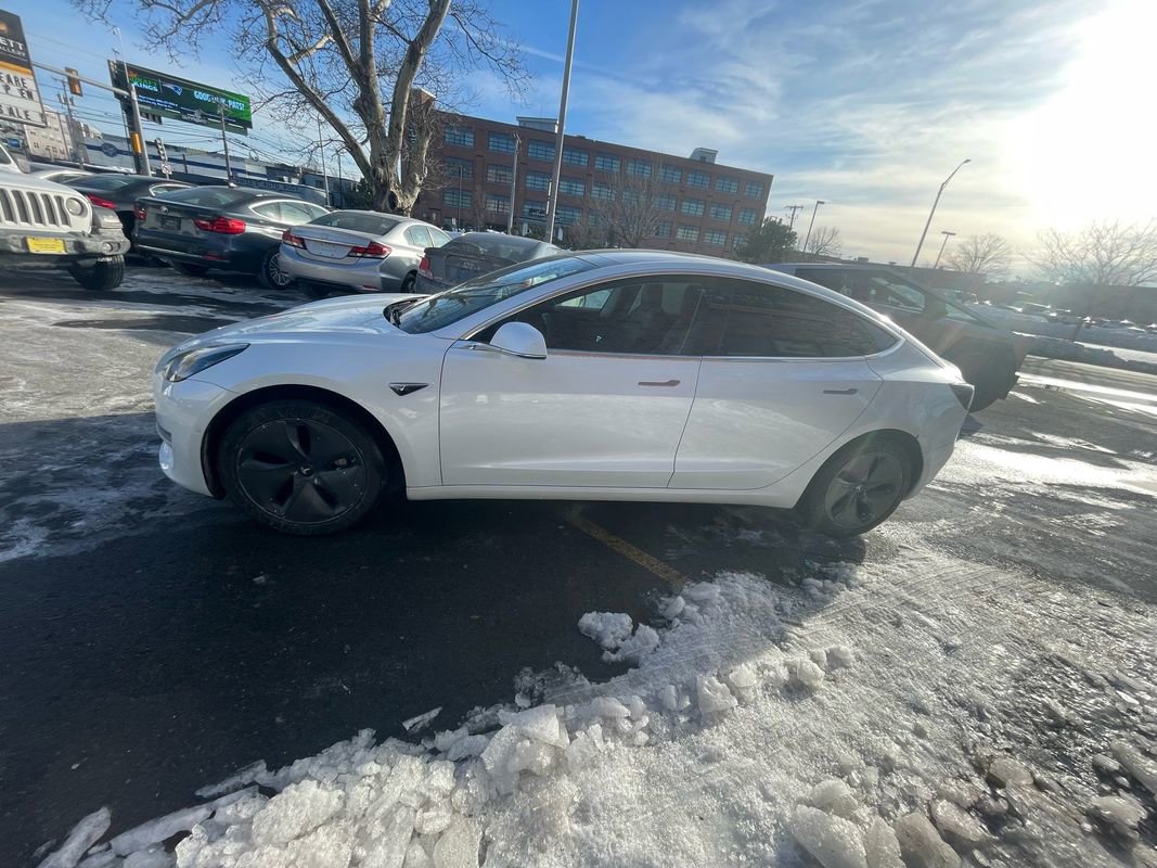 Used 2019 Tesla Model 3 Long Range image 4