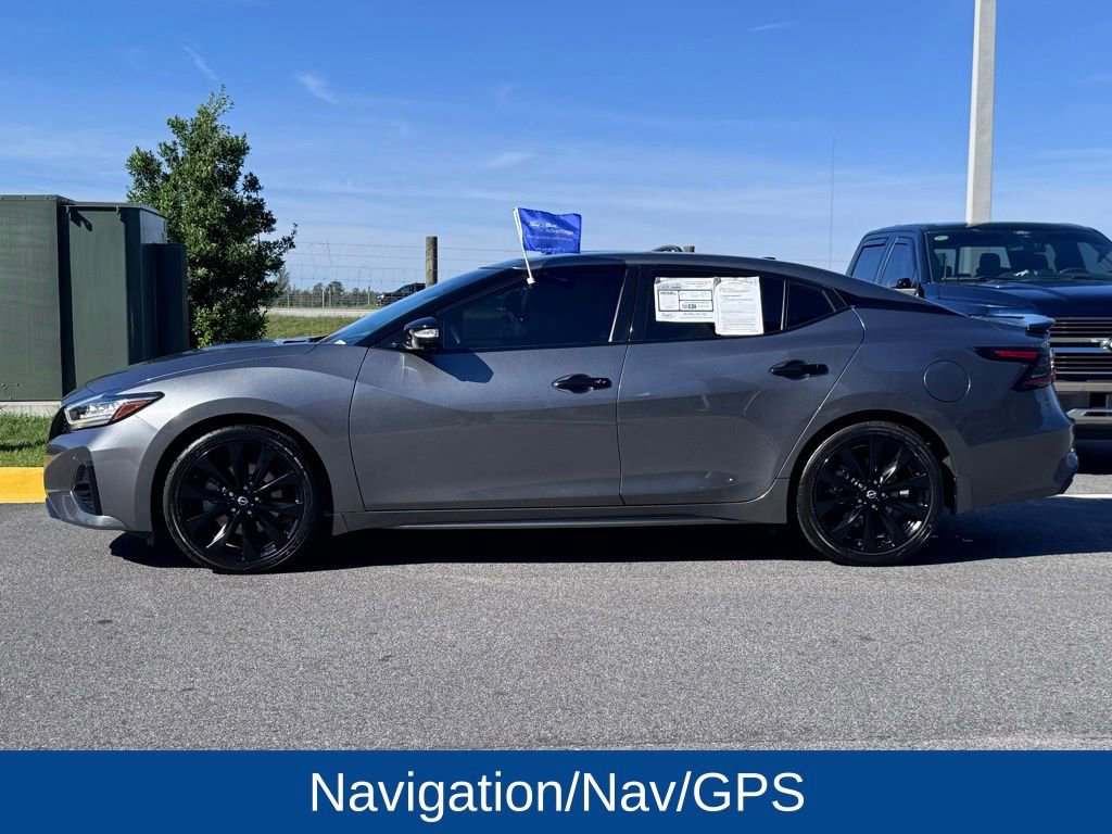 Used 2023 Nissan Maxima SR w/ Sport Mat Group FWD image 3