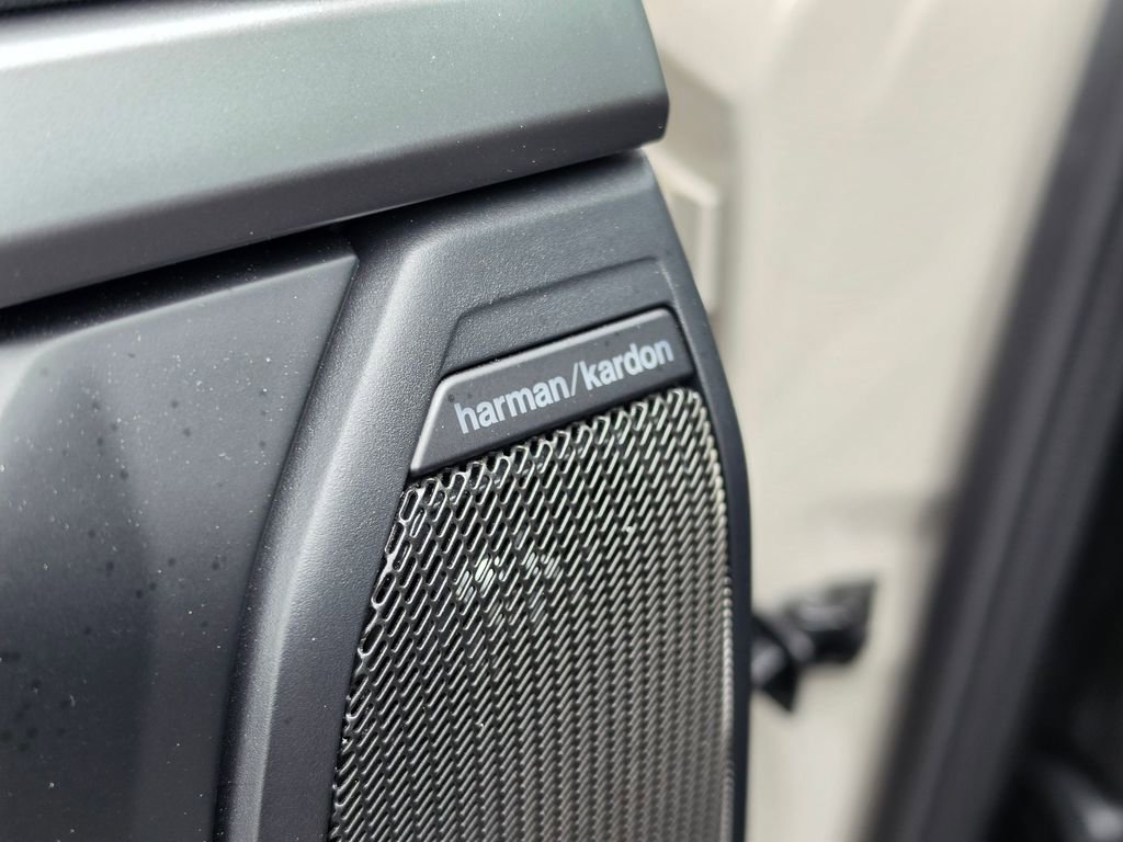 Used 2025 BMW X3 M50 w/ Premium Package image 38