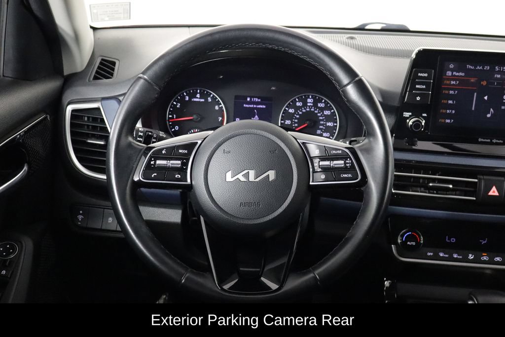 Used 2023 Kia Seltos S AWD/4WD image 7