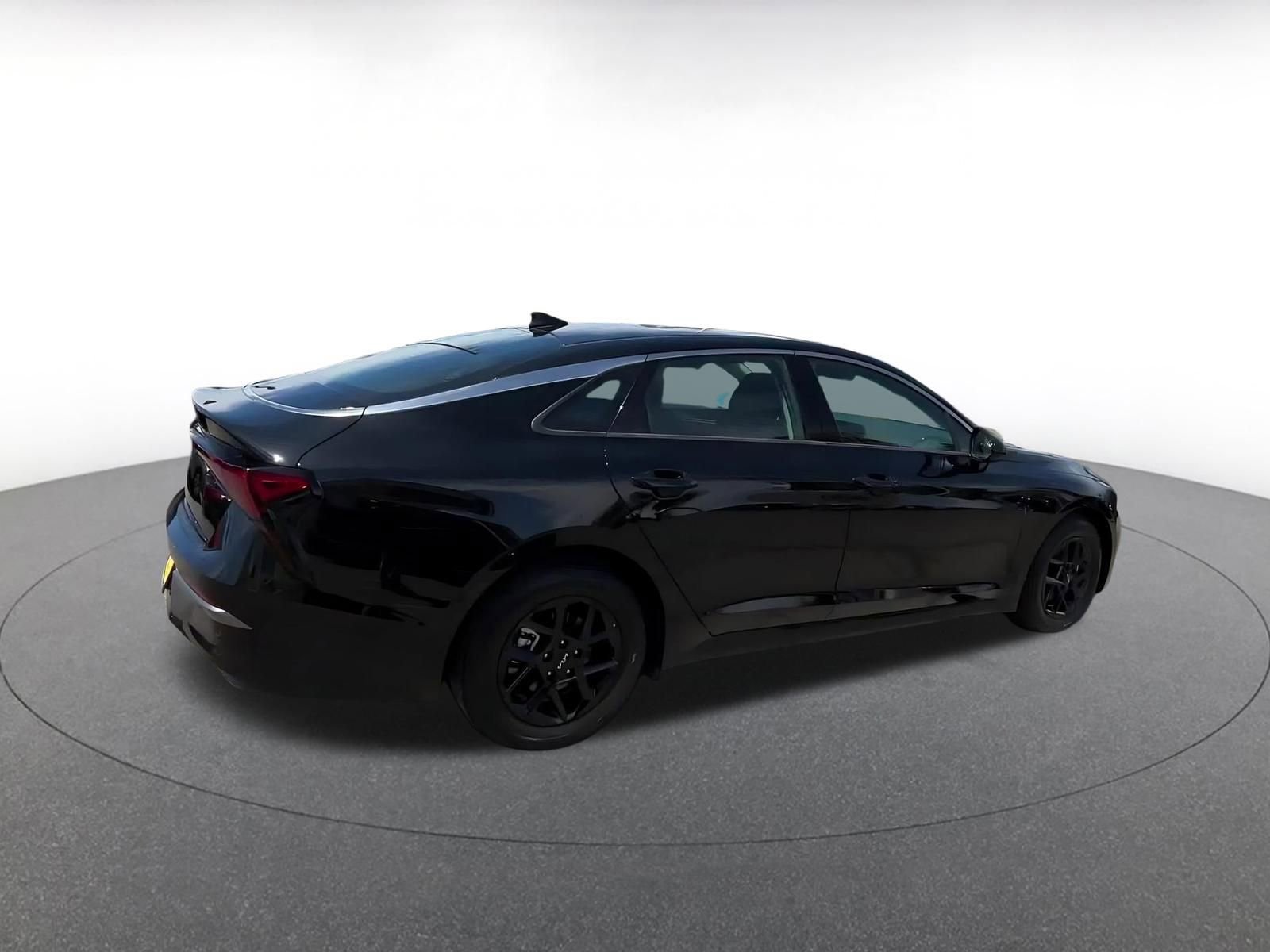 Used 2025 Kia K5 LXS image 15