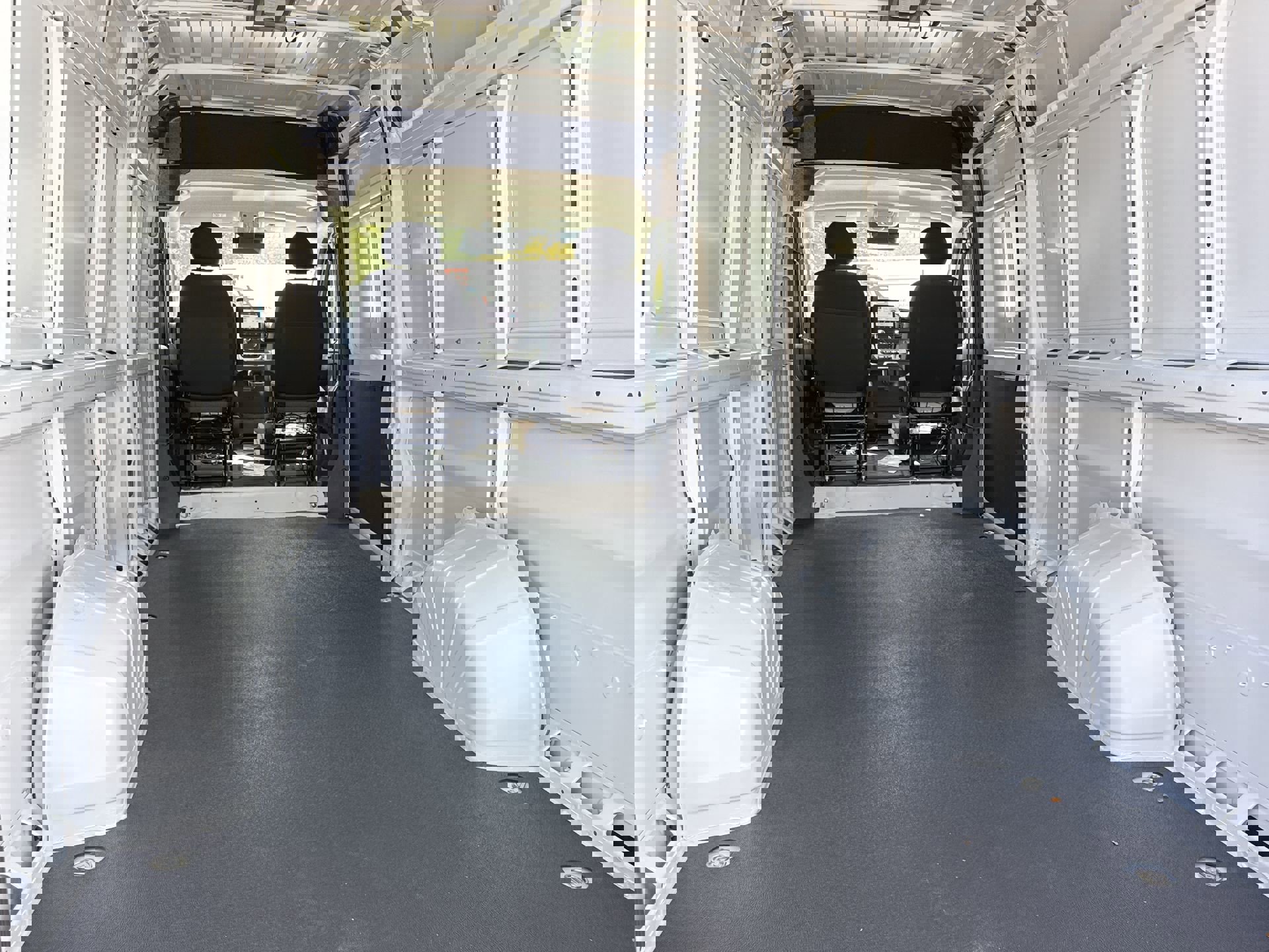 New 2025 RAM ProMaster 3500 w/ Convenience Group image 32