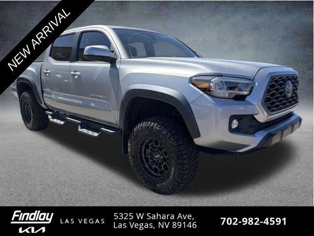 Used 2020 Toyota Tacoma TRD Off-Road w/ Technology Package RWD image 3