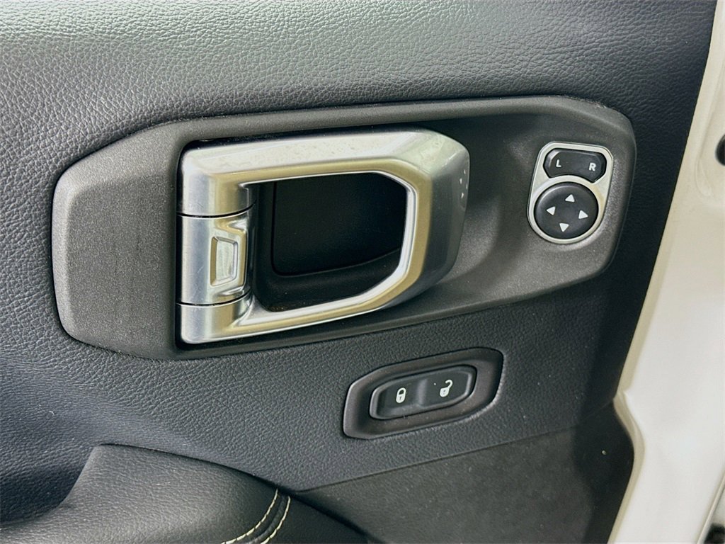 Used 2019 Jeep Wrangler Unlimited Sahara w/ Quick Order Package 24M Moab image 24