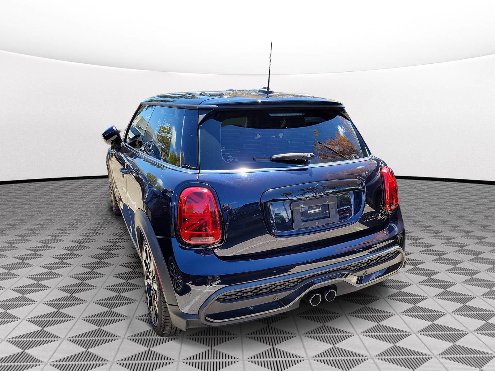 Used 2023 MINI Cooper S image 4