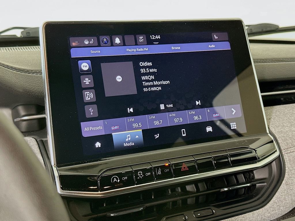 Certified 2024 Jeep Compass Latitude image 23