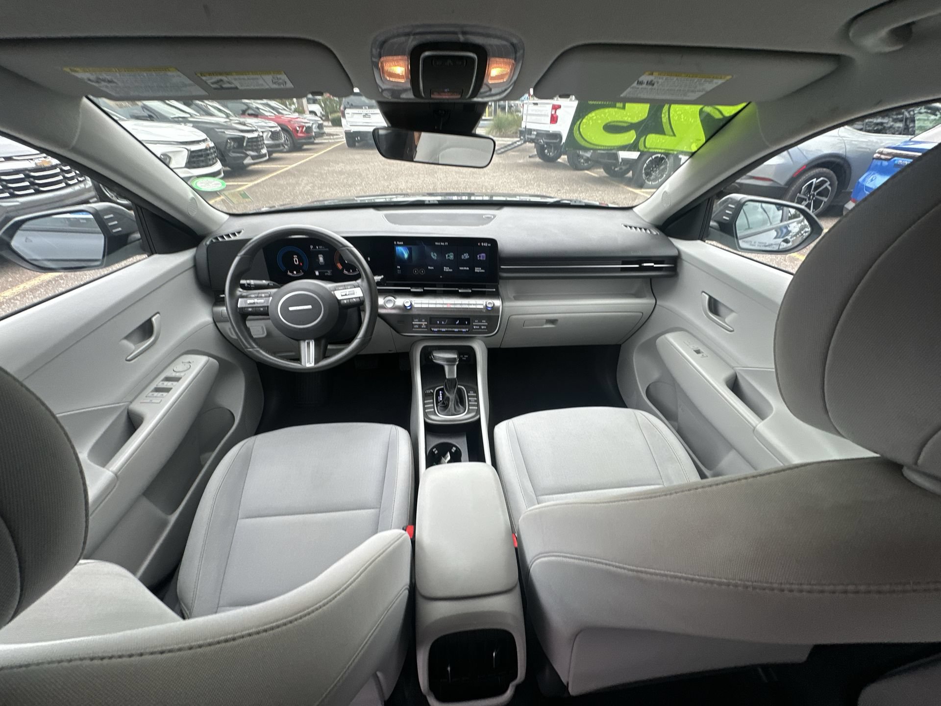 Used 2025 Hyundai Kona SEL FWD image 26