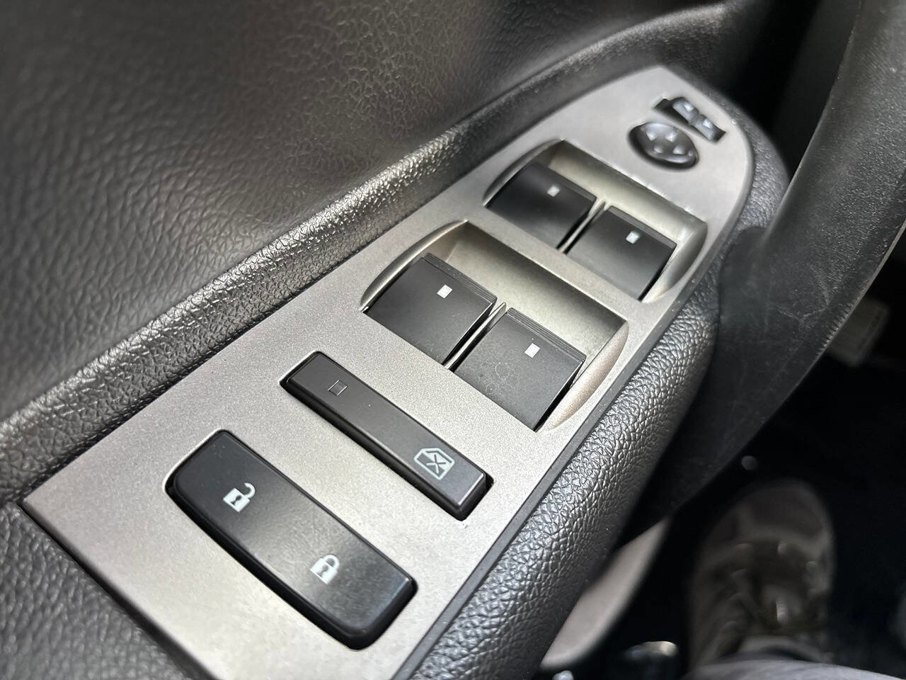 Used 2011 Chevrolet Silverado 1500 LS image 21