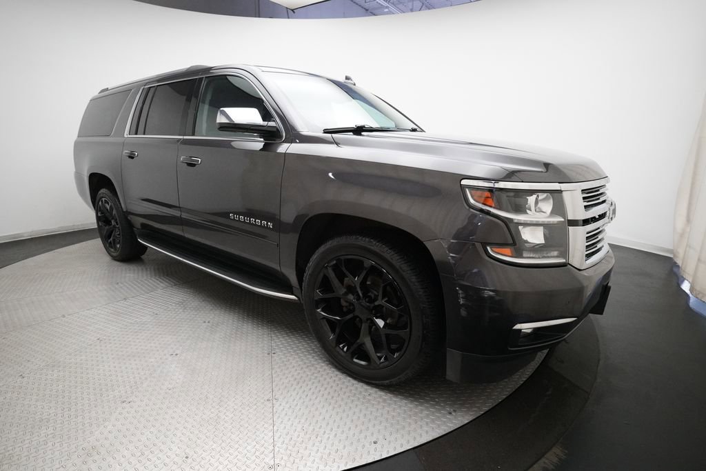 Used 2018 Chevrolet Suburban Premier image 38