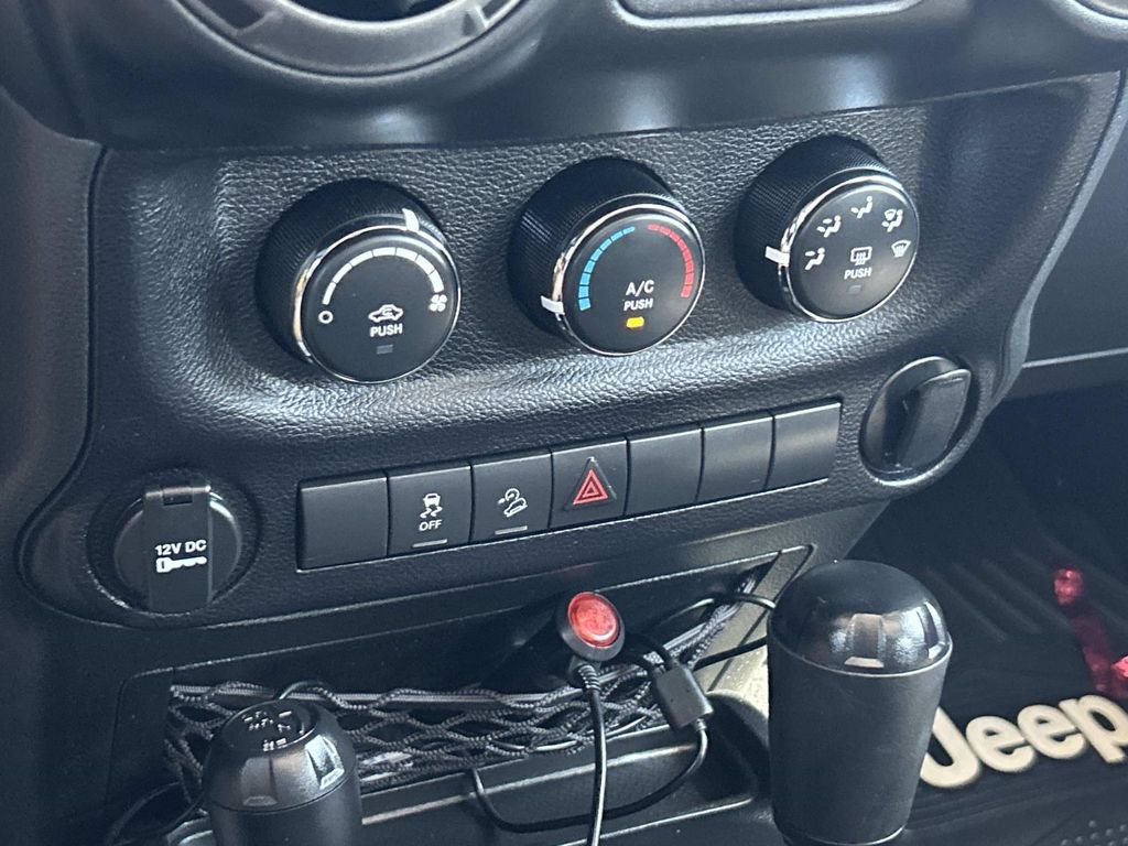 Used 2016 Jeep Wrangler Sport AWD/4WD image 29