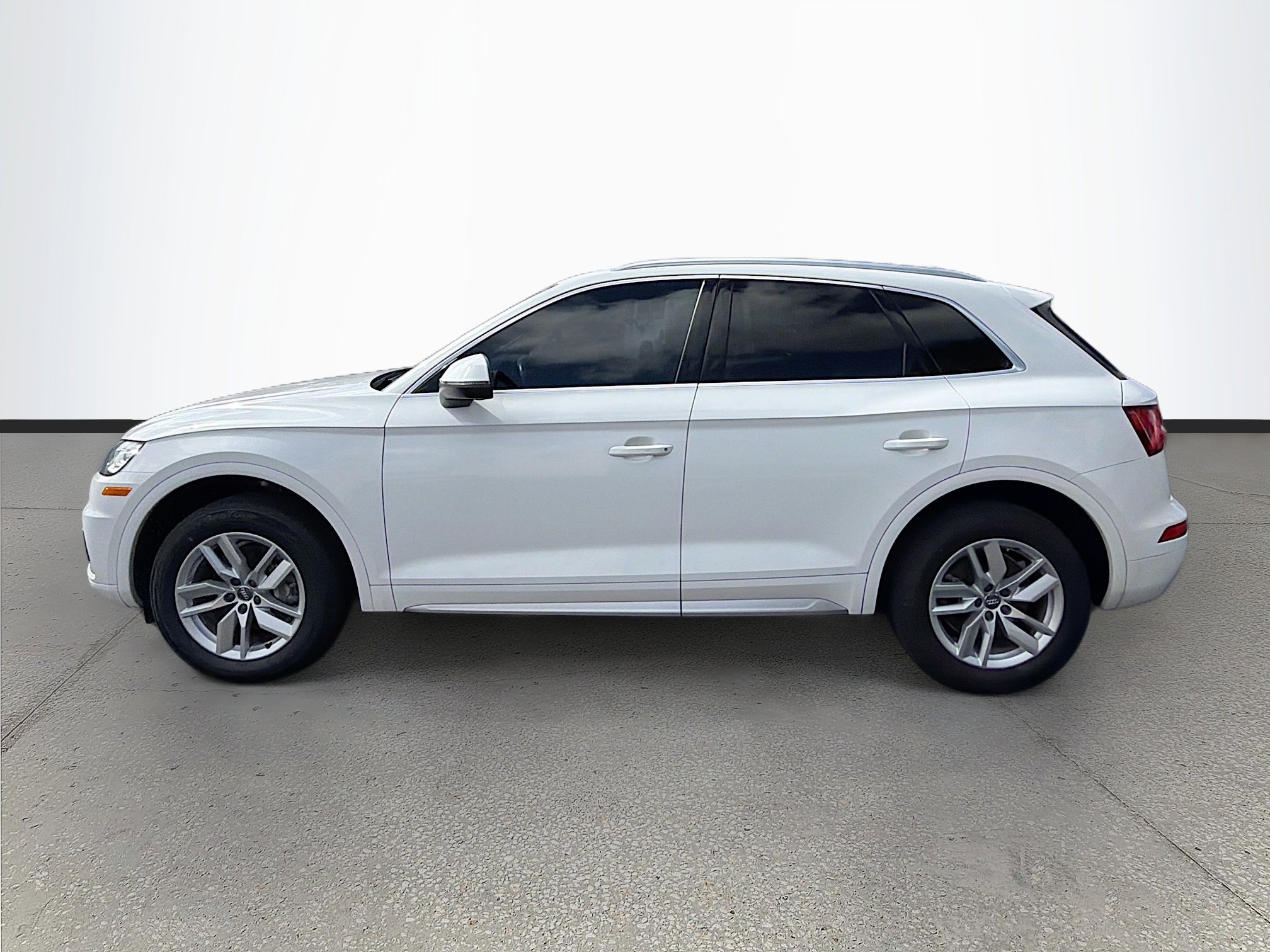 Used 2020 Audi Q5 2.0T Premium w/ Convenience Package image 7