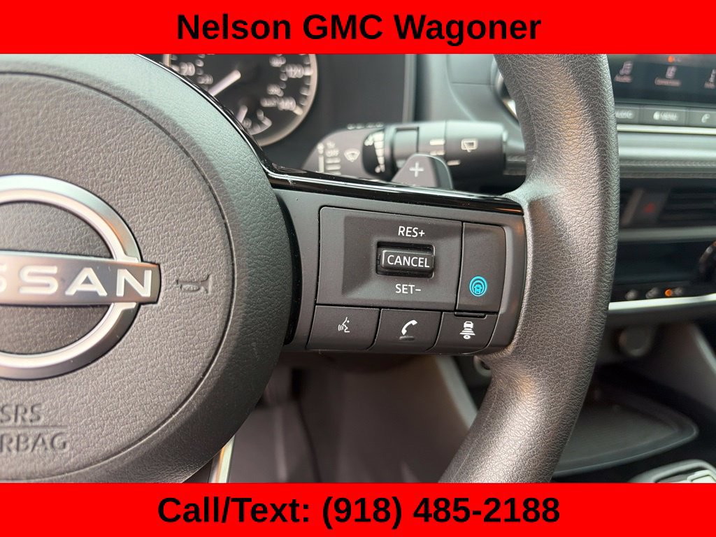 Used 2023 Nissan Rogue SV AWD/4WD image 25
