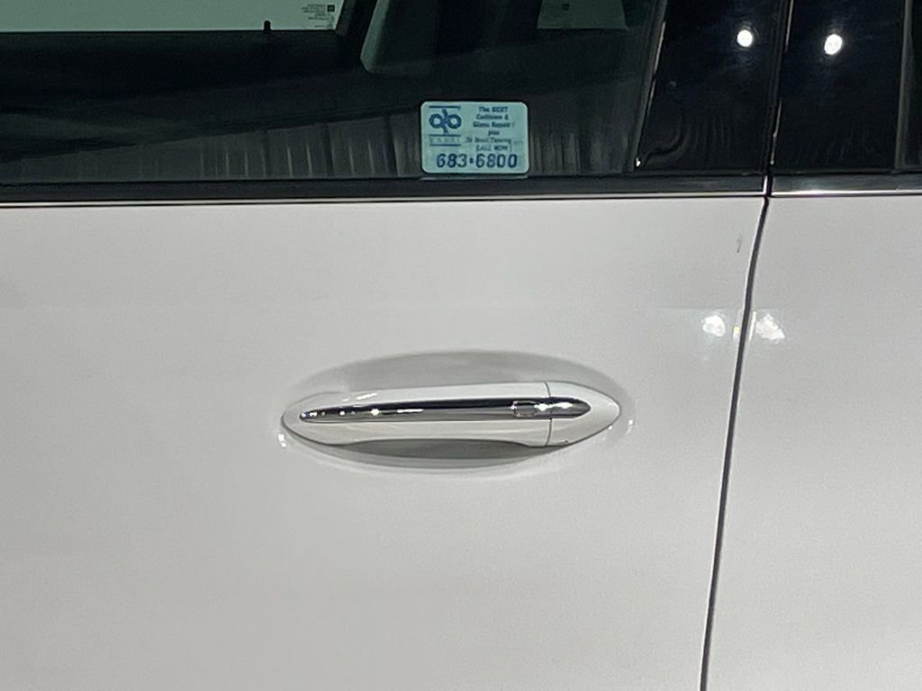 Used 2025 Buick Envision Preferred image 16