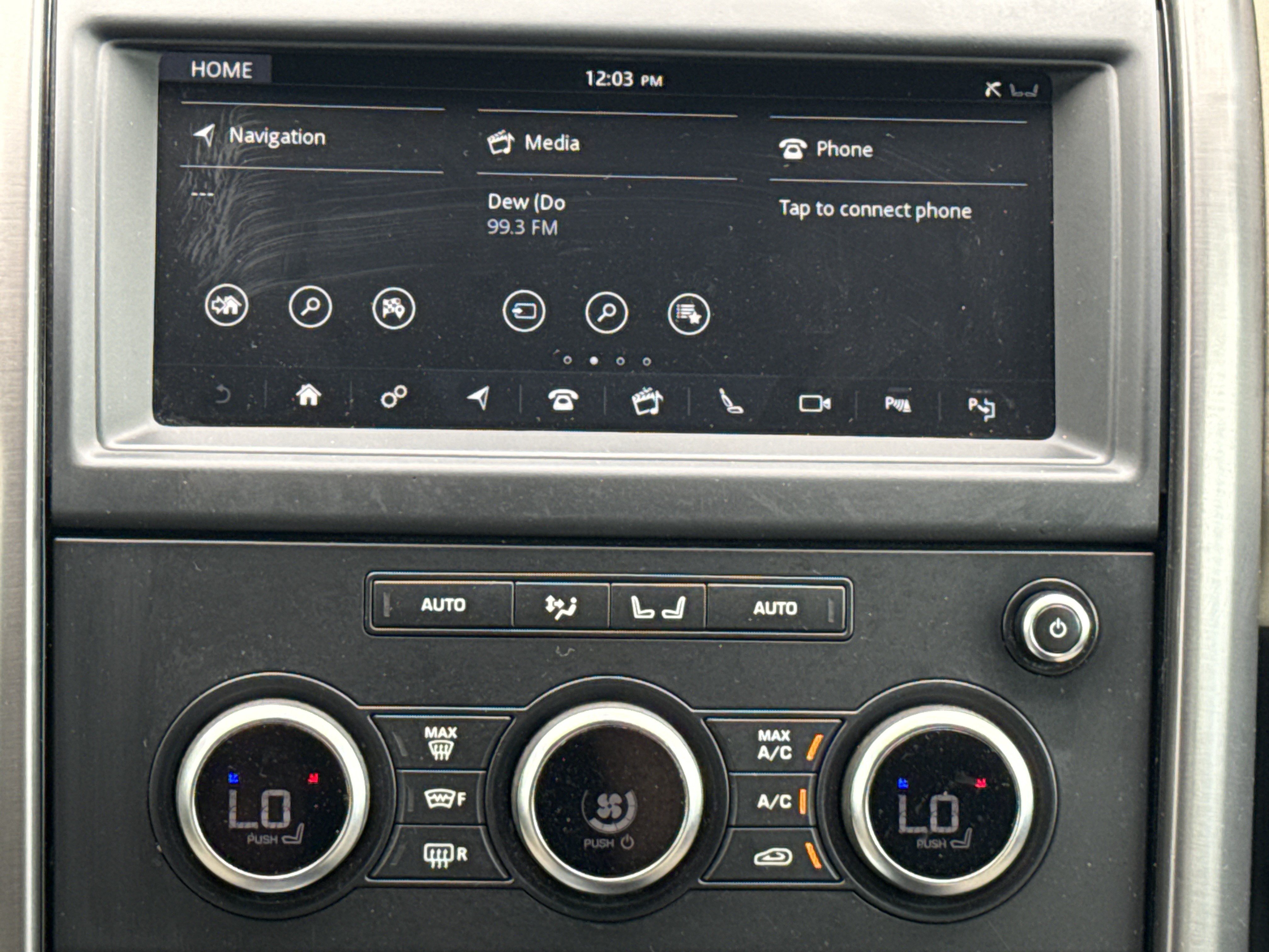 Used 2020 Land Rover Discovery Landmark AWD/4WD image 22