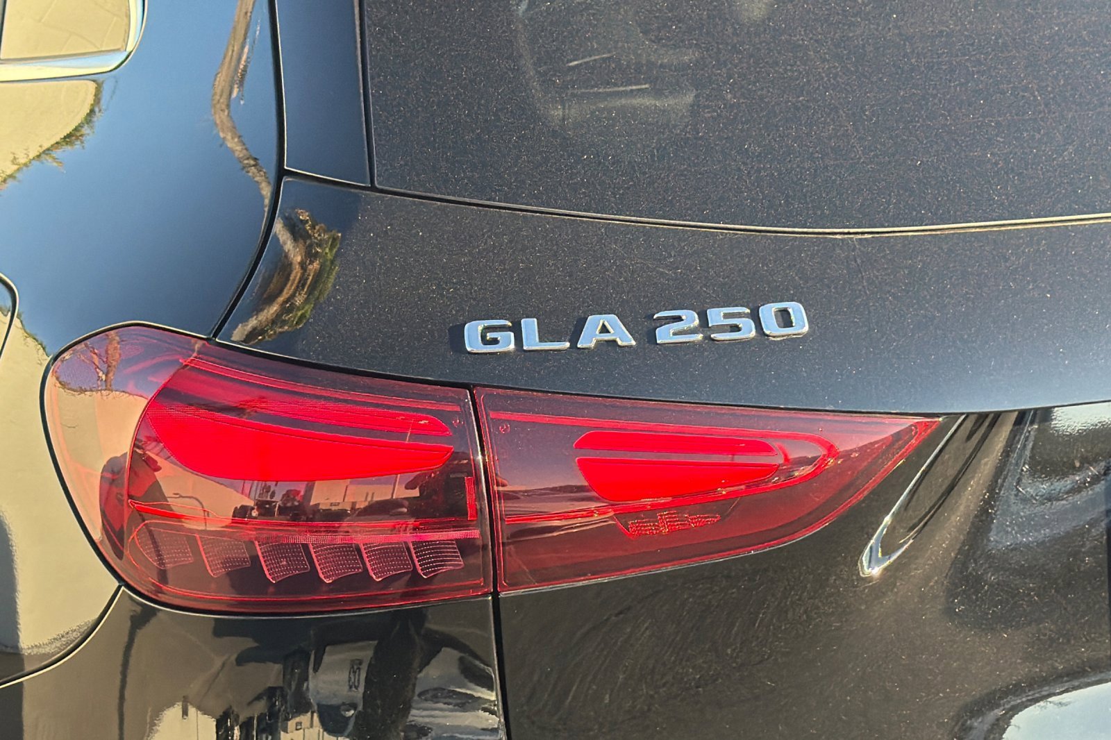 Certified 2025 Mercedes-Benz GLA 250 image 35