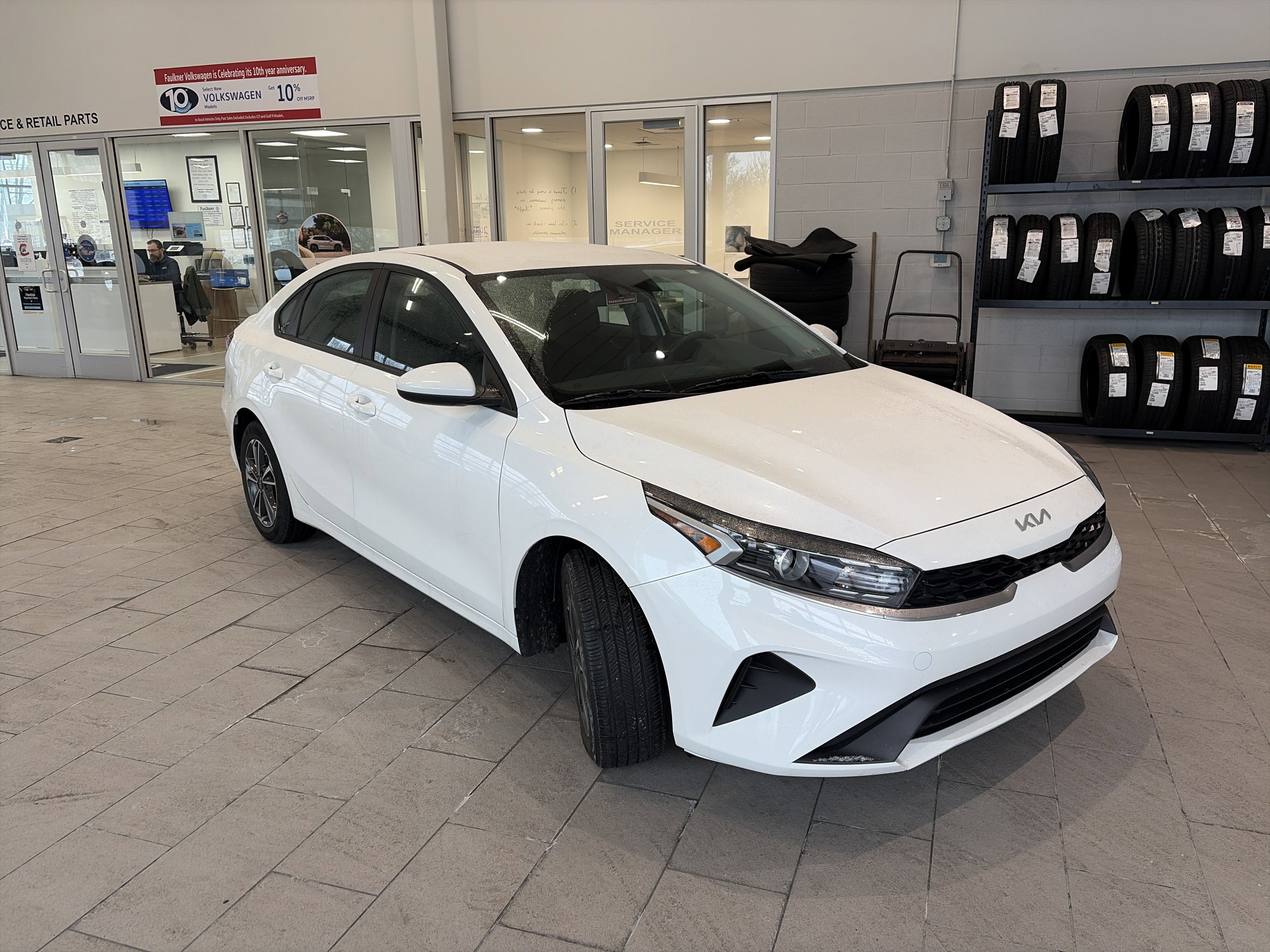 Used 2023 Kia Forte LXS image 3