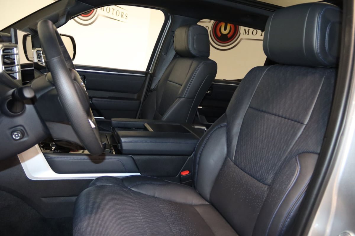 Used 2024 Toyota Tundra Platinum AWD/4WD image 37