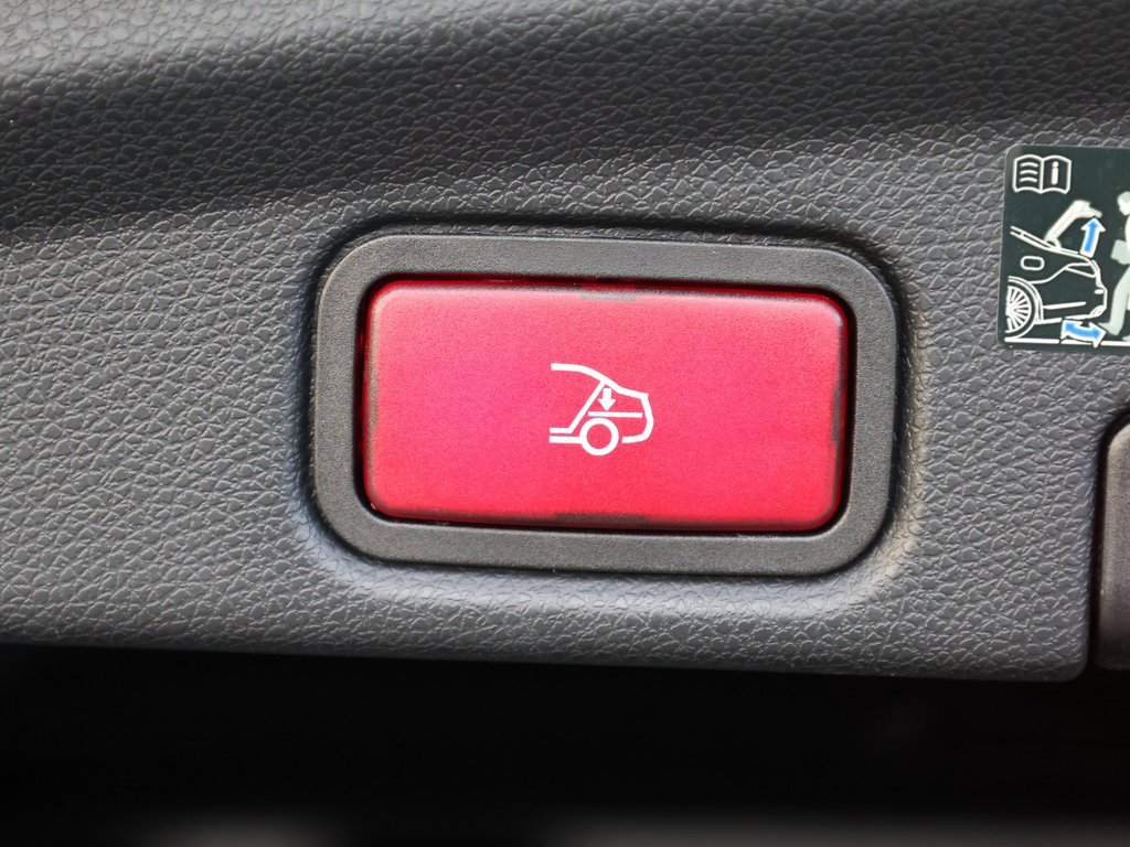 Used 2023 Mercedes-Benz E 450 Cabriolet image 10